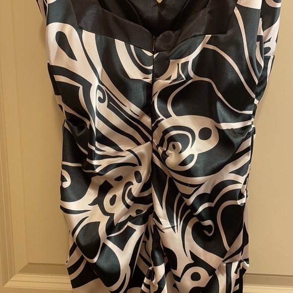 Beautiful cocktail dress - Picture 9 of 12